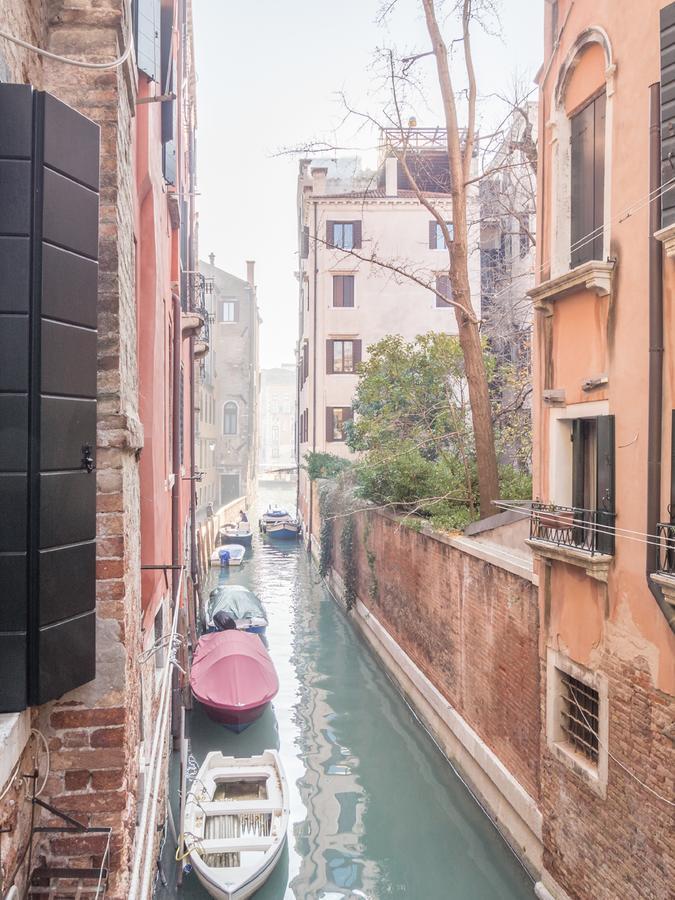 San Polo Canal View By Wonderful Italy Veneza