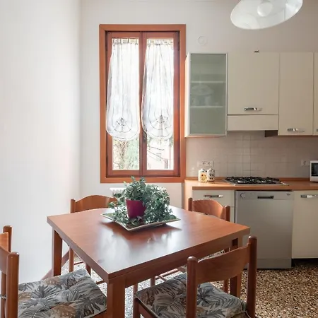 San Polo Canal View Apartments By Wonderful Italy Venedig Exterior foto