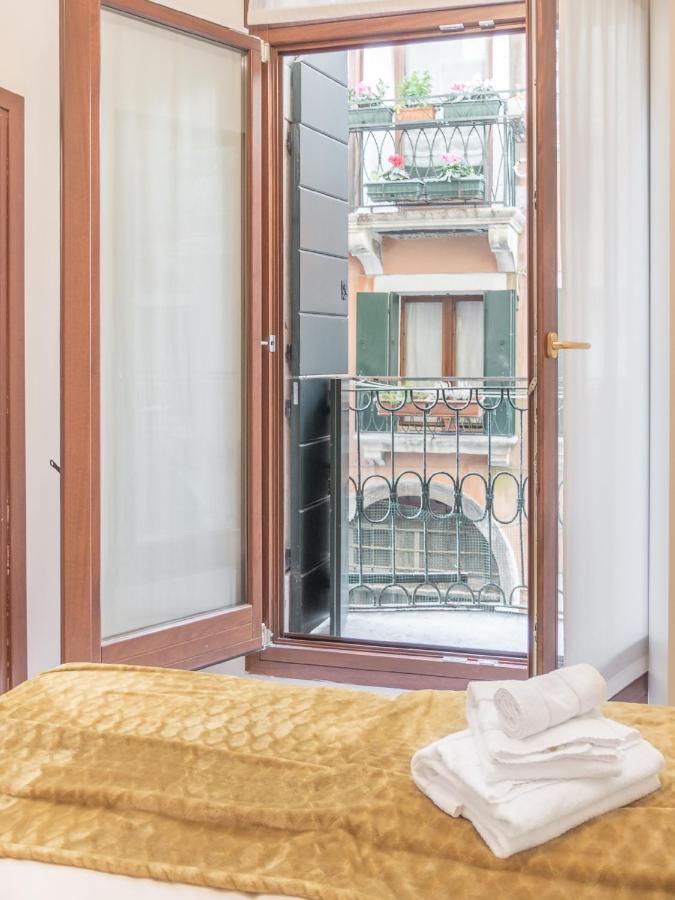 Apartment San Polo Canal View By Wonderful Italy *